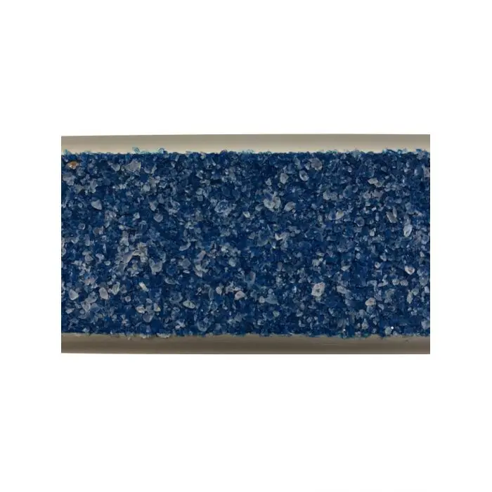 nez-de-marche-equerre-mineral- (2).webp