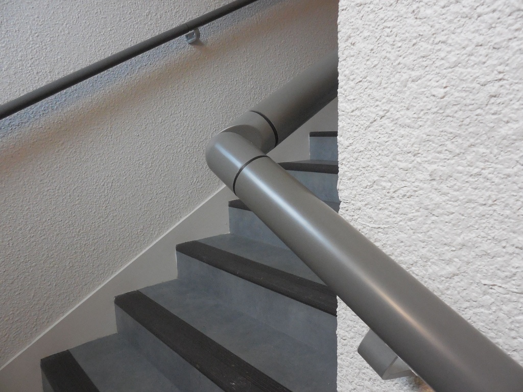 Angle variable et modulable pour main courante intérieure HOPI 