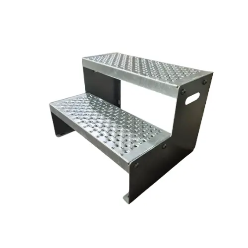 Escalier 2 marches antidérapantes en acier galvanisé