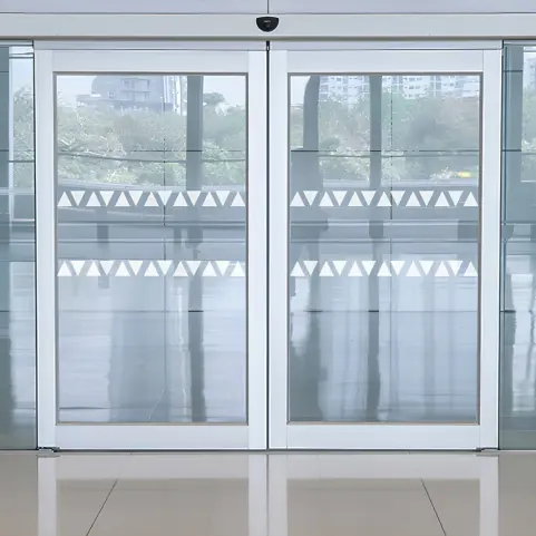 [H4380024] Bandes de Signalisation Motif Triangle Pour Vitrages Sécurisés