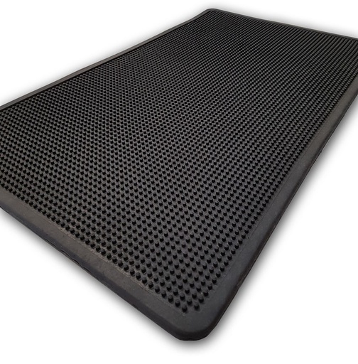 Tapis à picots et bords arrondis 